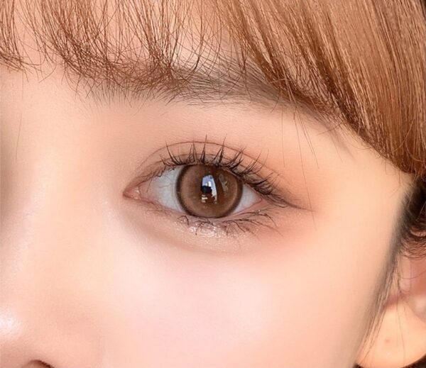 White Peach Coloured Contact Lenses - Image 5